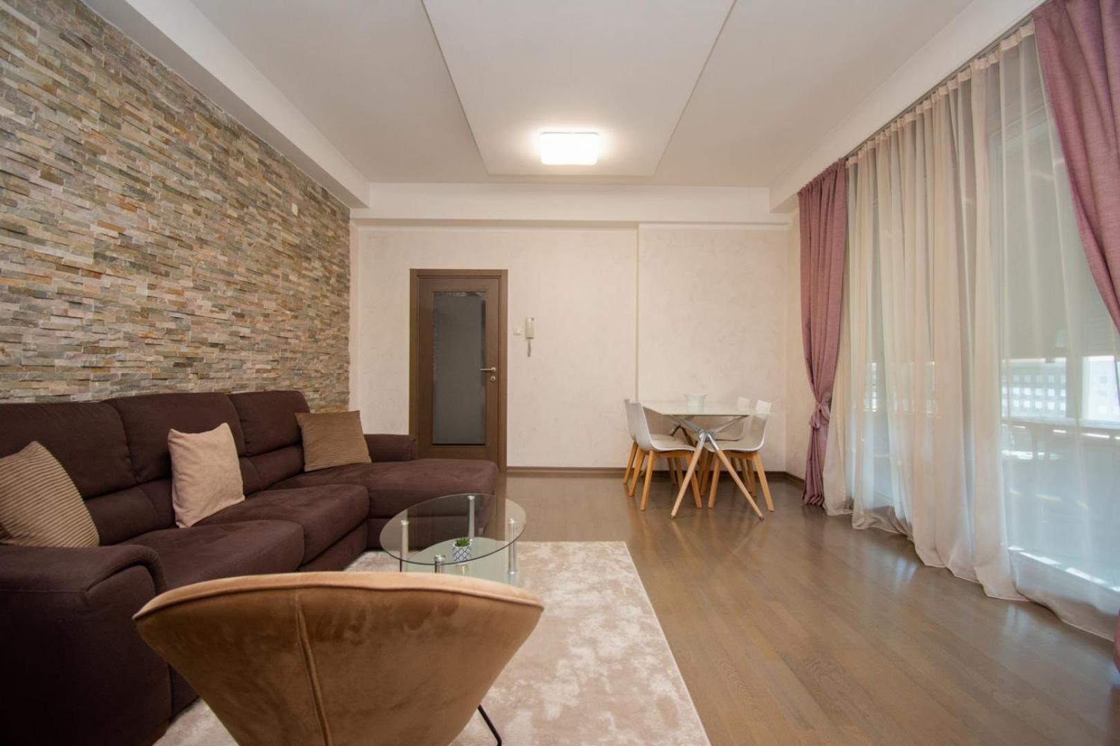 Maxim Compass Apartment พอดโกริกา ภายนอก รูปภาพ